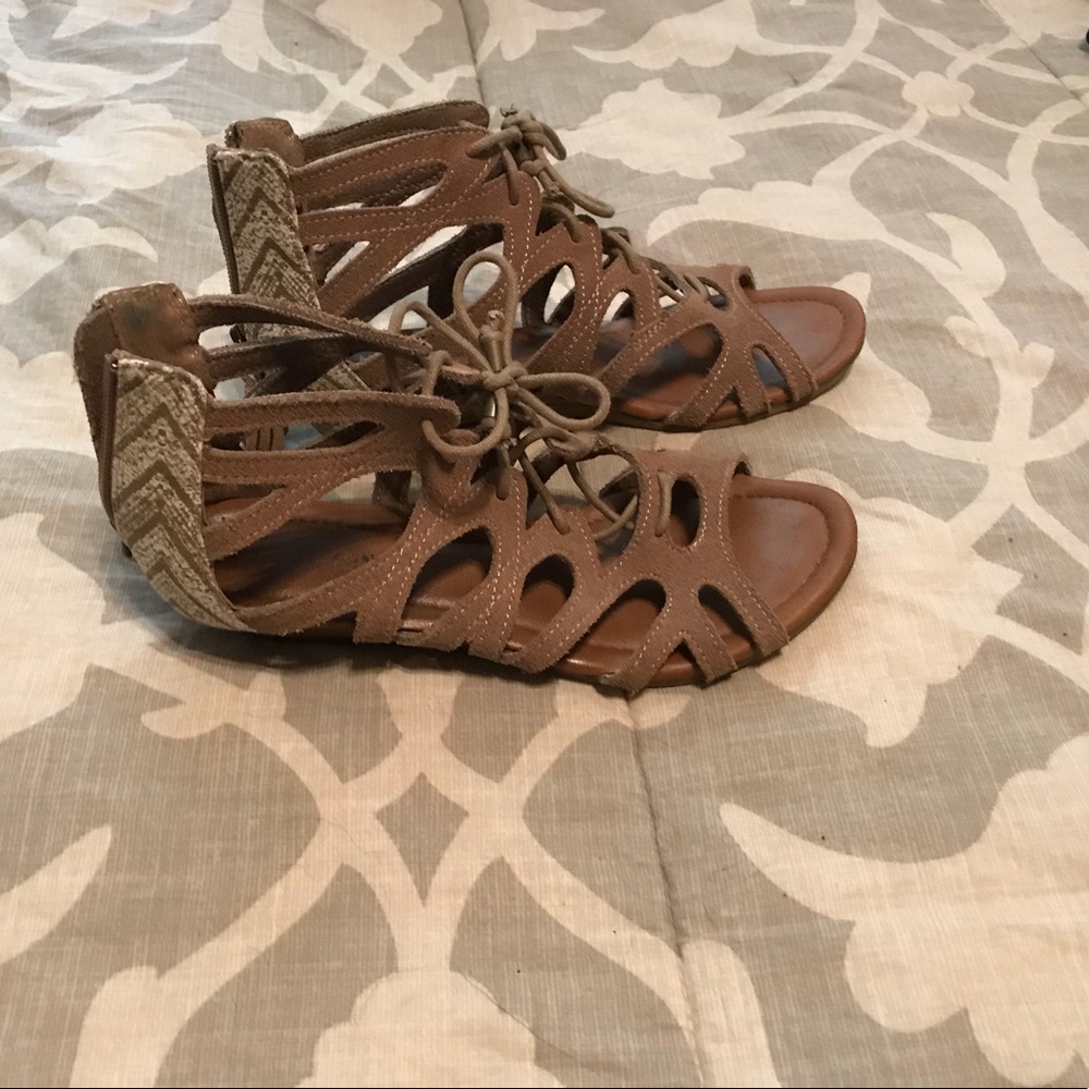 Minnetonka sandals - Picture 2 of 6